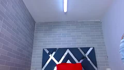 Andres Gil online show from October 11, 12:15 pm