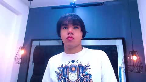 Andres Gil online show from December 18, 12:33 pm