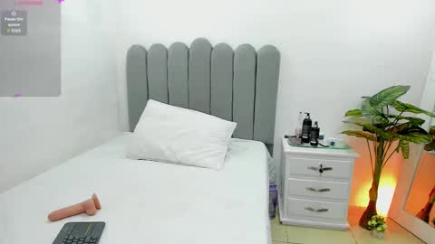  Andrea  online show from March 3, 1:31 pm