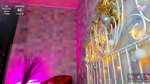 Andrea hereGMT7Mon Tue Wen ThFri Sat Su 0300am-0900am. online show from December 17, 4:01 am