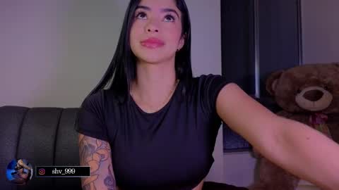 Snapshot of andrea_torres_ chatting on February 25, 5:17 am online show from February 25, 5:17 am