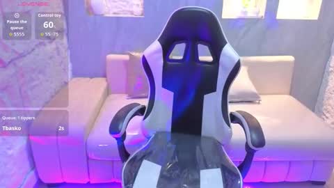 andrea_tx online show from March 21, 12:43 pm