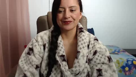 Snapshot of andreadelgado chatting on January 26, 2:24 am andreadelgado online show from January 26, 2:24 am