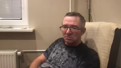 Snapshot of andreass60 chatting on December 17, 5:13 am andreass60 online show from December 17, 5:13 am