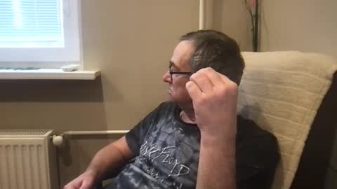 Snapshot of andreass60 chatting on December 19, 8:10 am andreass60 online show from December 19, 8:10 am