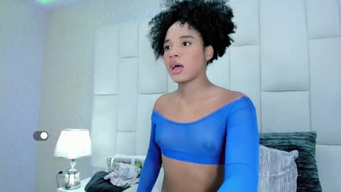 Snapshot of andreayano chatting on October 6, 5:27 am andreayano online show from October 6, 5:27 am