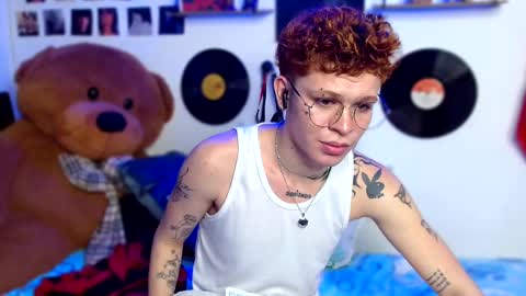 Snapshot of andreewwolffman chatting on March 5, 8:00 pm Andrew online show from March 5, 8:00 pm