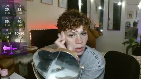 Snapshot of andreewwolffman chatting on June 11, 11:14 pm Andrew online show from June 11, 11:14 pm