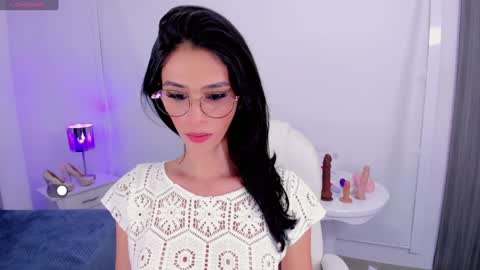 Snapshot of andremariin chatting on December 19, 5:51 am andremariin online show from December 19, 5:51 am