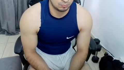 andres180950734 online show from December 20, 12:34 pm