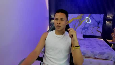 IM ANDRES online show from April 6, 2:42 am