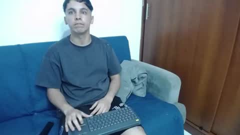 andres_69_fantasy online show from June 21, 11:29 pm