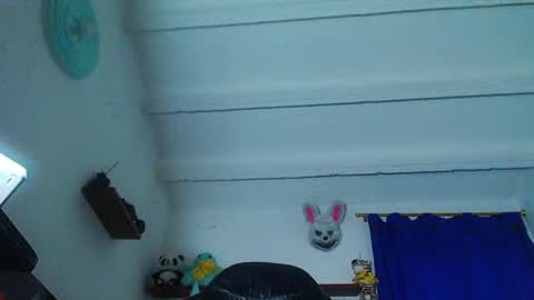 Snapshot of andres_cond chatting on April 16, 11:00 am Andrs o online show from April 16, 11:00 am