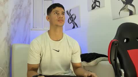 ANDRES  online show from November 18, 12:42 pm