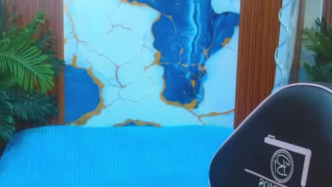 andres_tay online show from April 24, 2:47 am