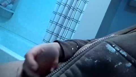 Snapshot of andresalvarez132169 chatting on February 11, 6:40 am andresalvarez132169 online show from February 11, 6:40 am