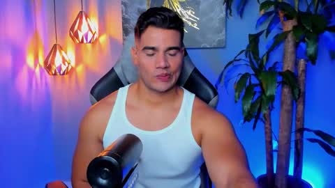 Andres online show from November 10, 10:53 pm
