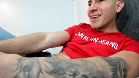 Snapshot of andresjuan92 chatting on September 20, 3:18 am onlyfanscallmegotter online show from September 20, 3:18 am