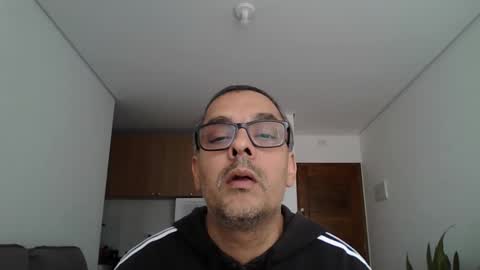 andresonmn online show from March 2, 11:50 am