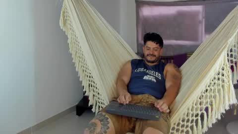 Snapshot of andressmith__ chatting on May 30, 6:05 pm Andres online show from May 30, 6:05 pm