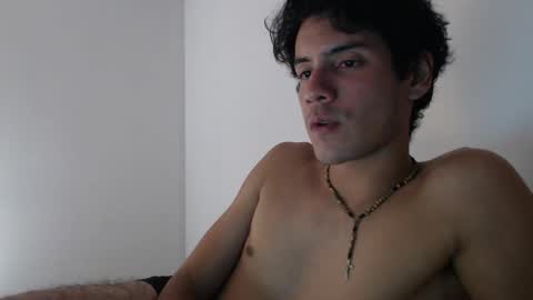 Snapshot of andrestorres0 chatting on December 10, 4:45 am Andres Torres online show from December 10, 4:45 am