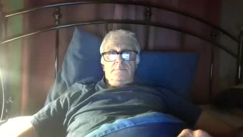 Andrew online show from April 25, 12:13 am