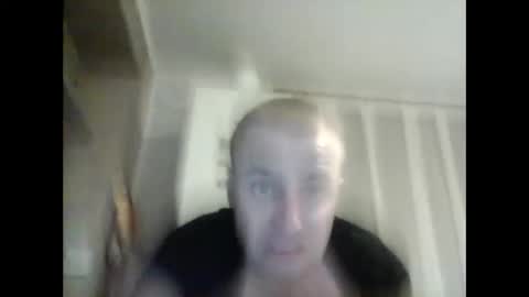 andrew3356577 online show from December 29, 3:57 pm