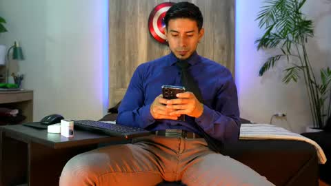 Andrew online show from June 4, 2:39 am