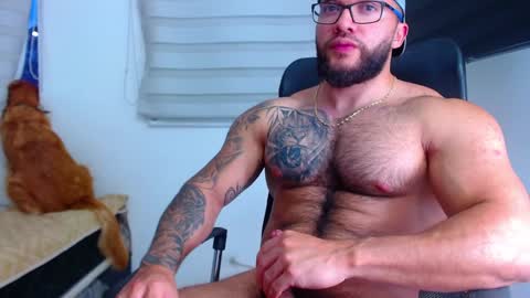 andrew_holden__ online show from January 24, 11:12 pm