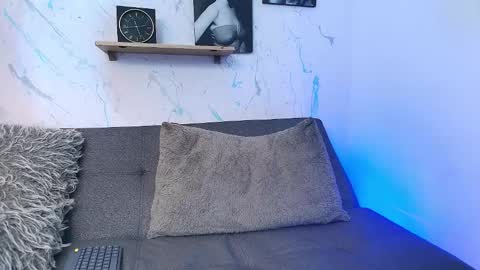 andrew restrepo online show from March 18, 4:15 am