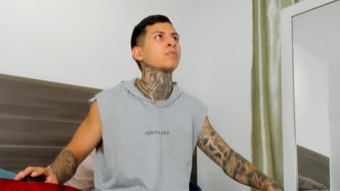 andrew_sanders69 online show from December 2, 11:45 pm