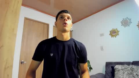 Snapshot of andrew_thopsom chatting on January 9, 12:57 am andrew_thopsom online show from January 9, 12:57 am