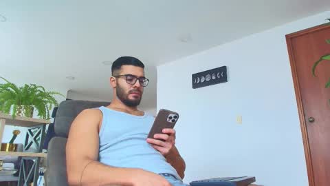 ANDREW WEST online show from November 10, 12:48 pm