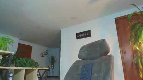 ANDREW WEST online show from November 19, 12:43 am