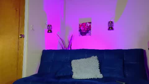 Snapshot of andrewfalcon_ chatting on June 13, 11:13 pm andrewfalcon_ online show from June 13, 11:13 pm