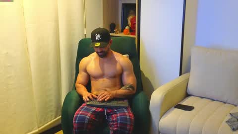 Andrew online show from December 6, 5:42 am