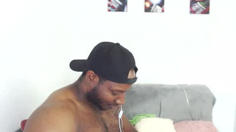 Andrew Oconnor online show from December 4, 3:21 pm