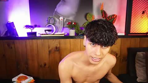 AndreWortix online show from May 30, 1:03 am