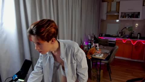 Snapshot of andrewwcarter2 chatting on January 29, 6:50 pm Andrew online show from January 29, 6:50 pm