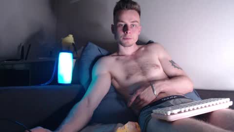 andrian_sweety online show from June 6, 9:41 pm