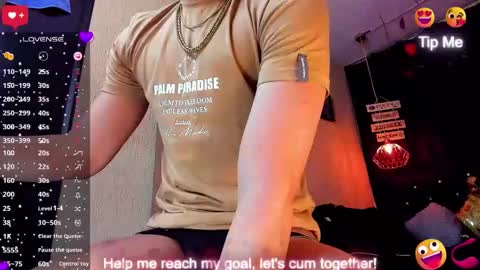 Snapshot of andrius_24 chatting on February 13, 12:28 am online show from February 13, 12:28 am