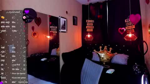 Snapshot of andrius_24 chatting on February 25, 12:31 am online show from February 25, 12:31 am