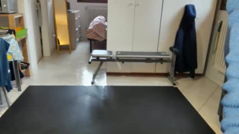 androx77 online show from April 13, 9:04 am