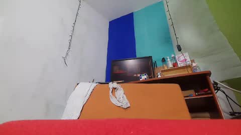 Snapshot of andrykasandry chatting on January 5, 3:32 am andrykasandry online show from January 5, 3:32 am