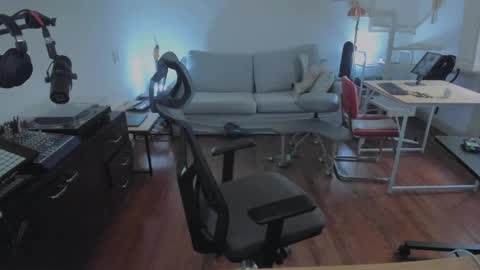 Andrew online show from March 7, 12:02 pm