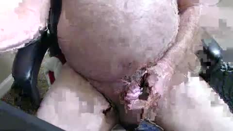 Snapshot of andy523 chatting on October 10, 1:04 am andy523 online show from October 10, 1:04 am