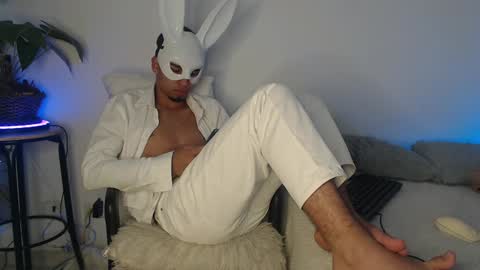 Andy online show from December 2, 8:44 pm