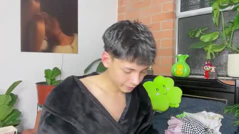 Andy online show from March 18, 5:43 am