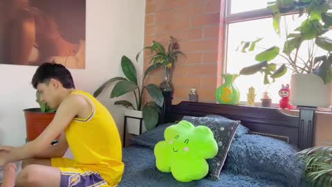 Andy online show from March 25, 2:12 pm