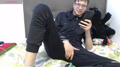 ANDY online show from December 3, 2:03 am